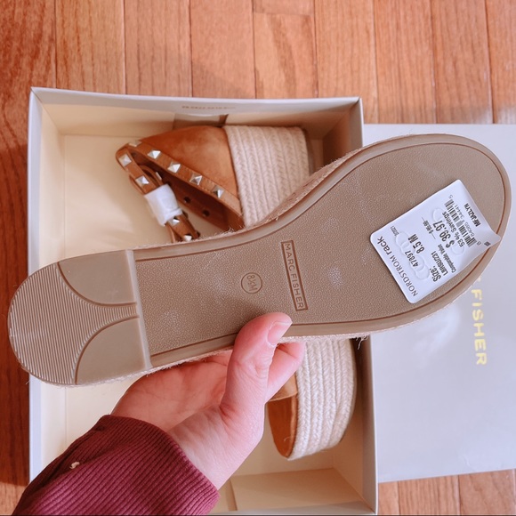 Marc Fisher Jazlyn Sandals - Picture 6 of 7